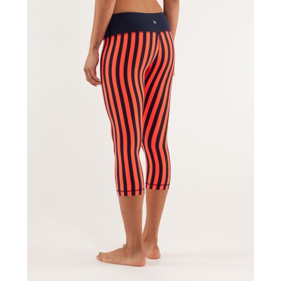 Lululemon Wunder Under Crop Leggings, Navy Blue with Neon Orange Stripe, Size 8 - Picture 3 of 10